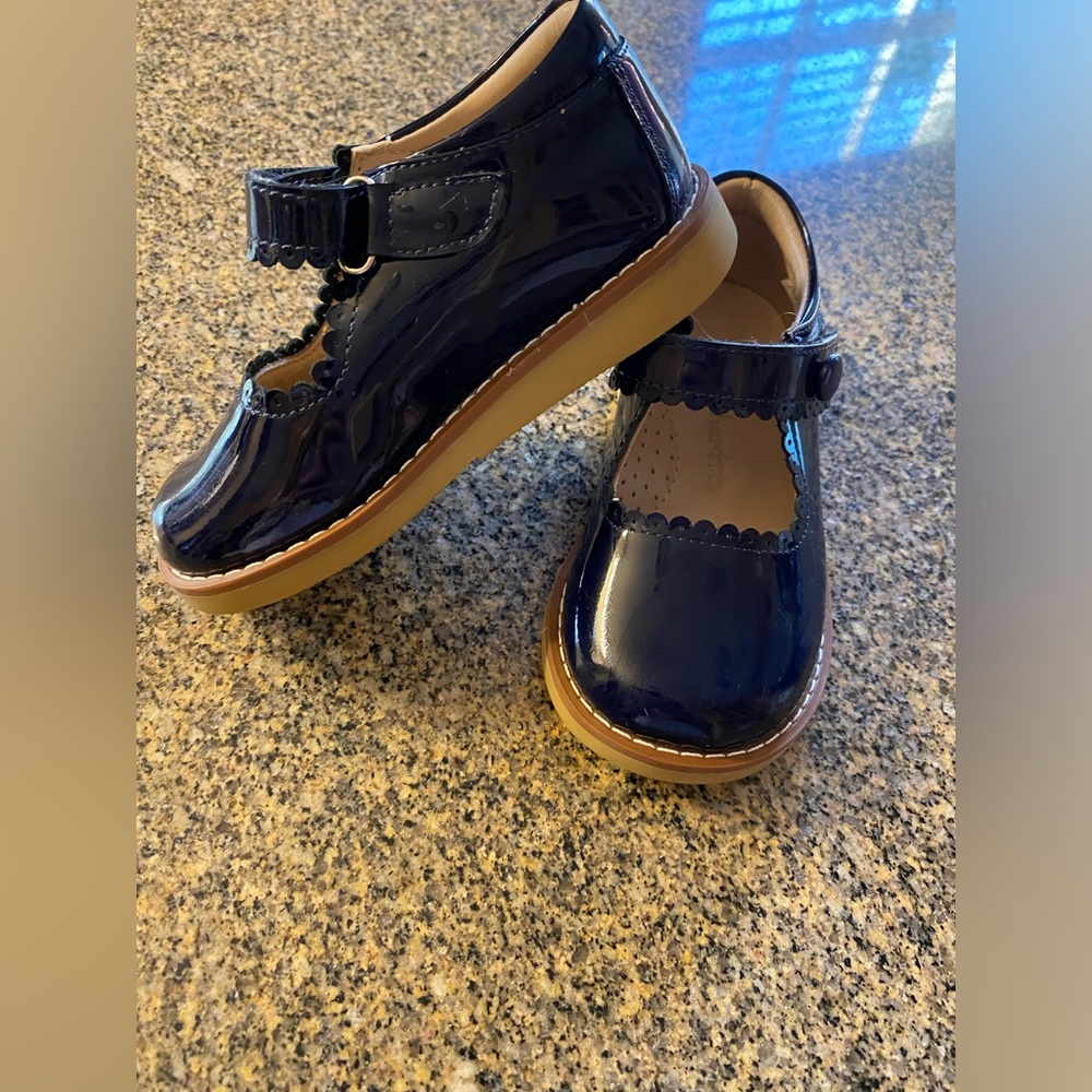 Elephantito patent Navy Mary Jane size:7